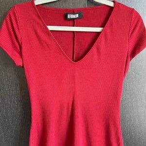 Reformation Size medium NWT Red color Ribbed Shirt V Neck
